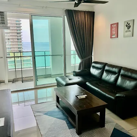 Mansion One Seaview 2Br 2-6Pax Near Gmc Gurney Apartment George Town Exterior photo